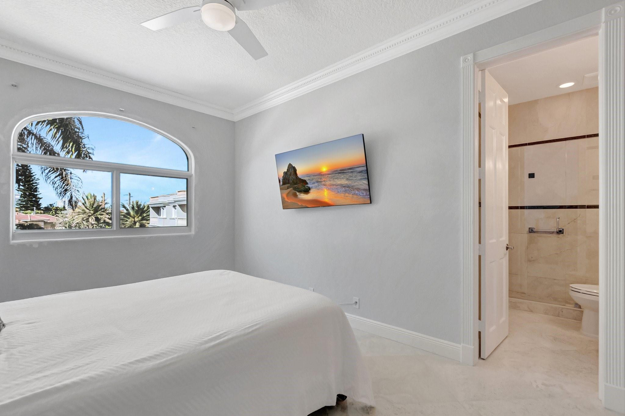 1770 Bay Dr 1770