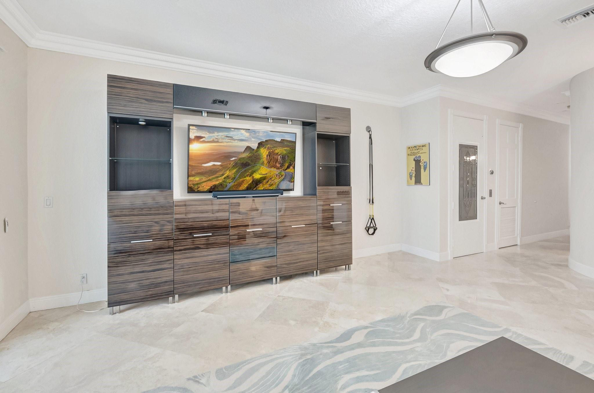 1770 Bay Dr 1770