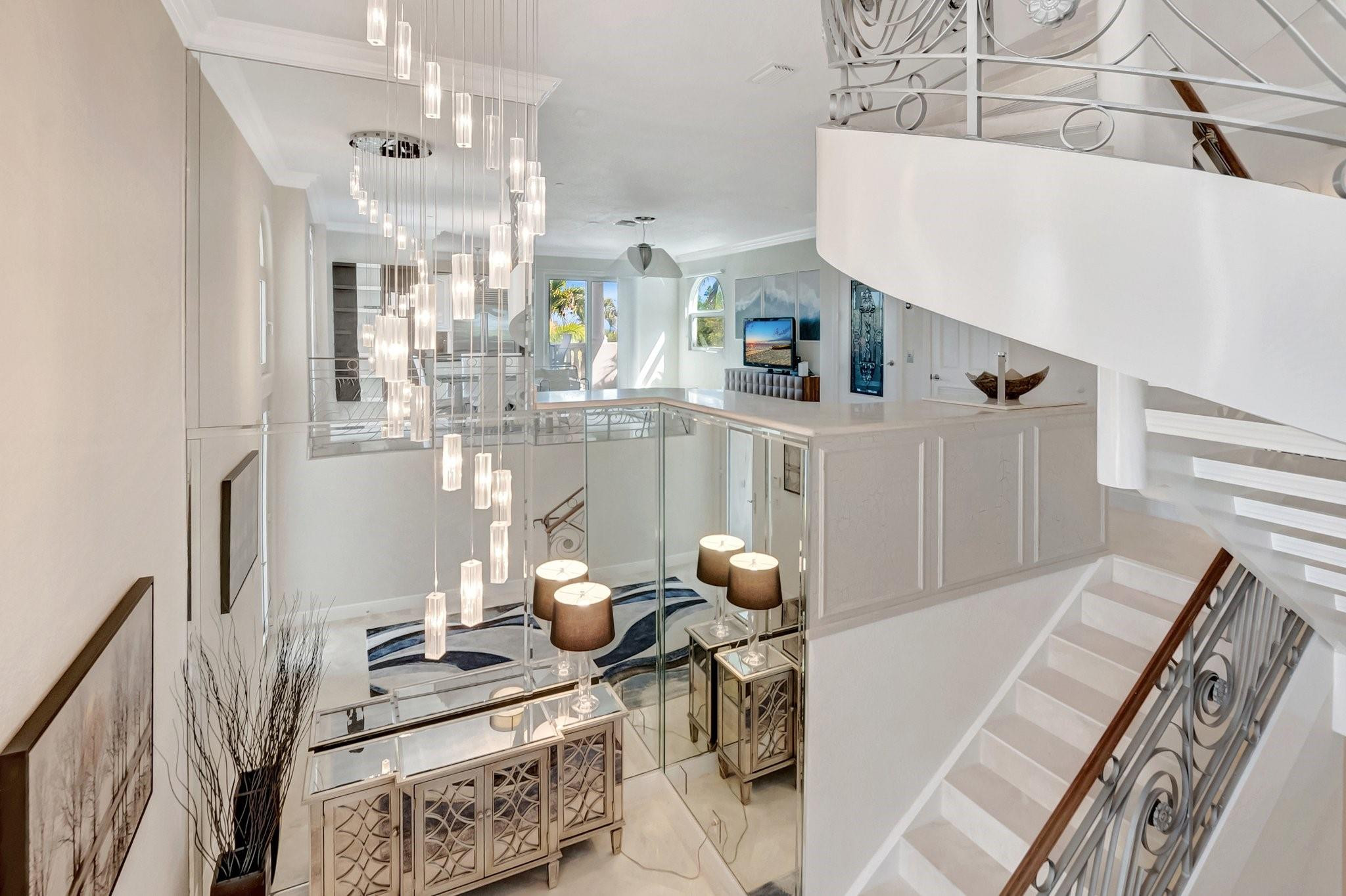 1770 Bay Dr 1770