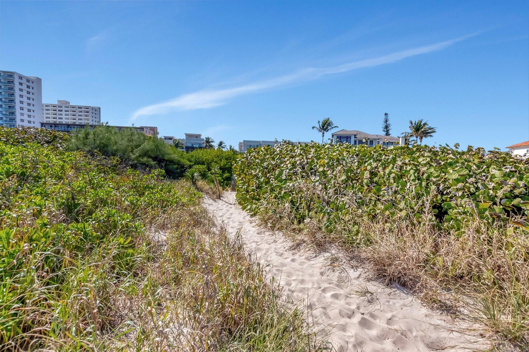 1770 Bay Dr 1770