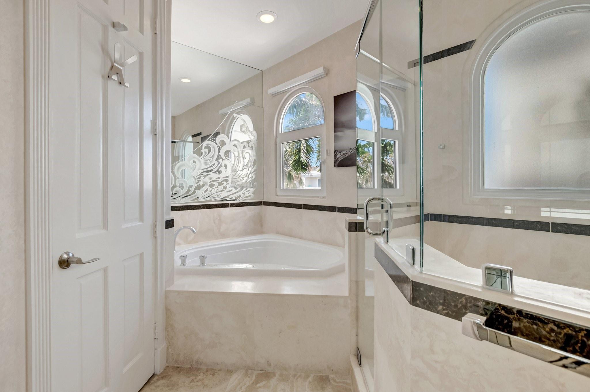 1770 Bay Dr 1770