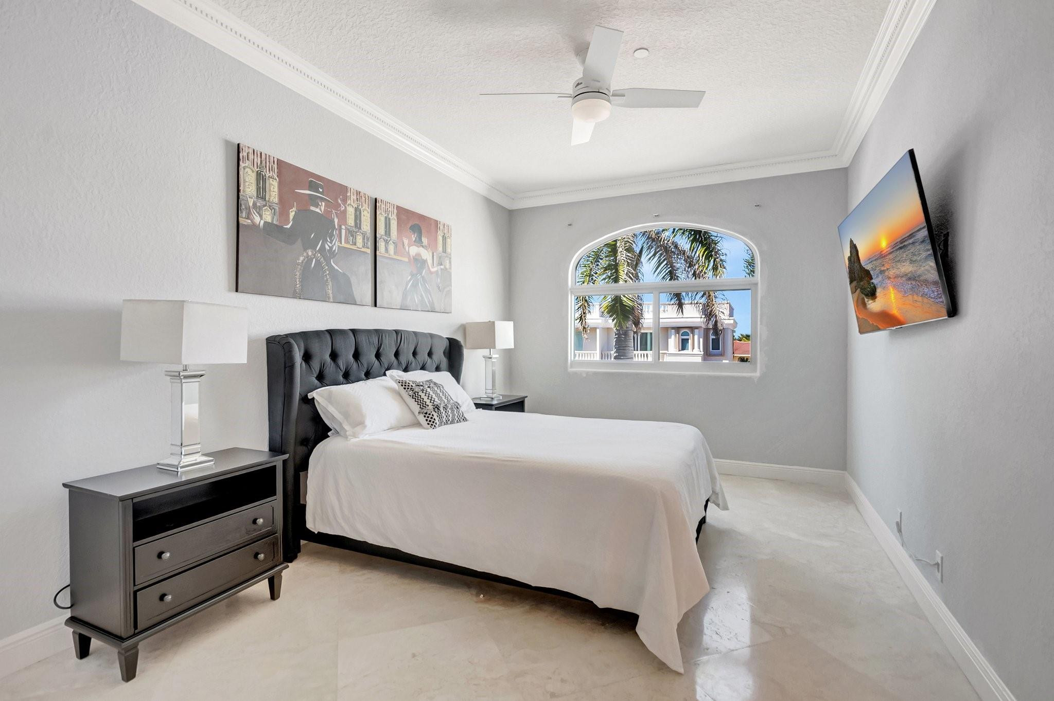1770 Bay Dr 1770