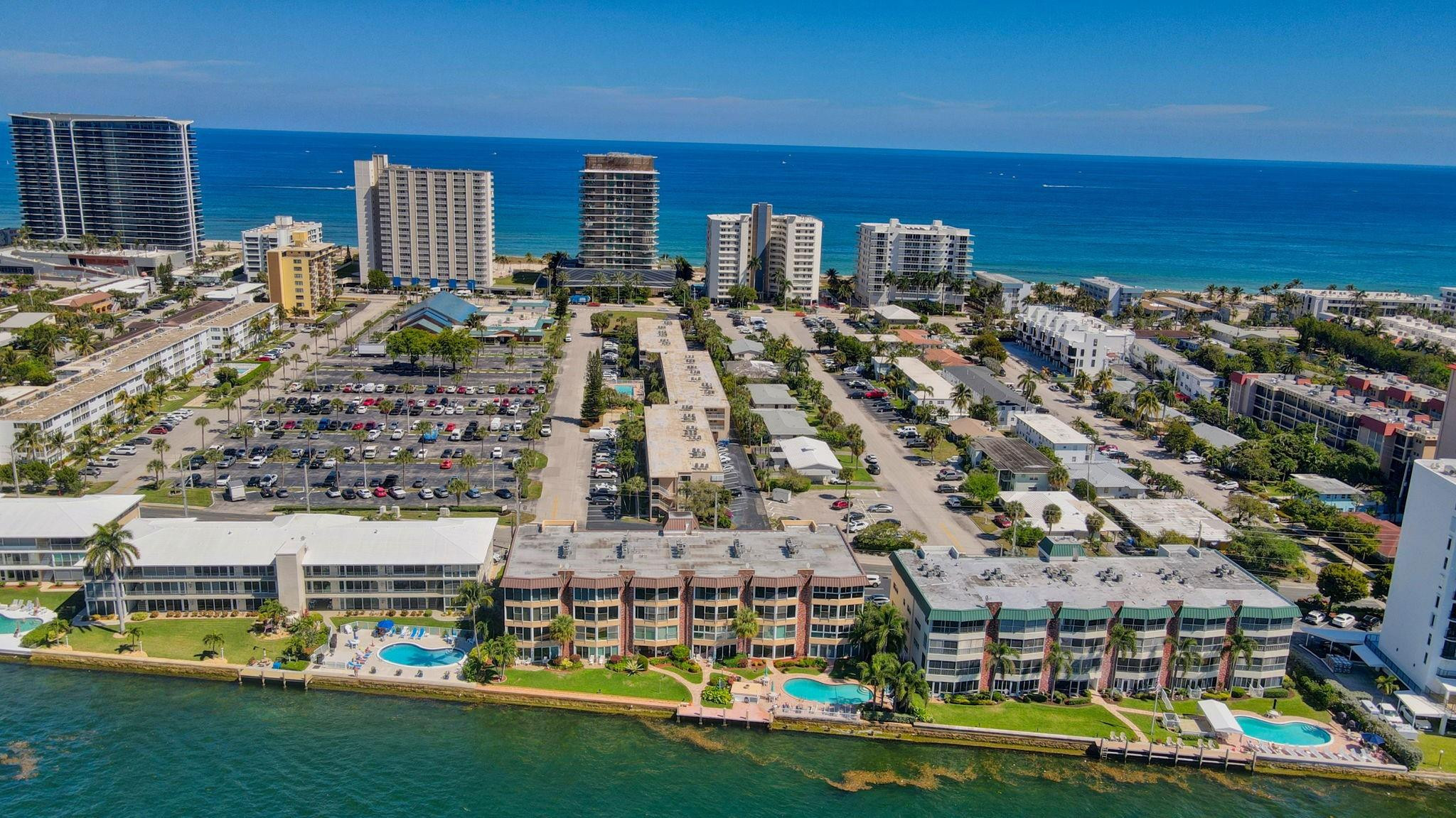 725 N Riverside Dr 205