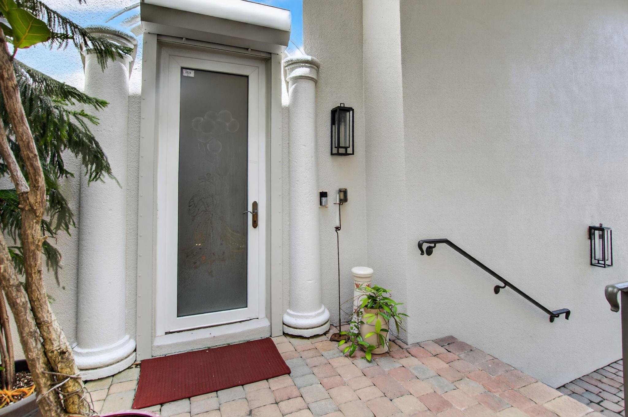 1754 Bay Dr 1754
