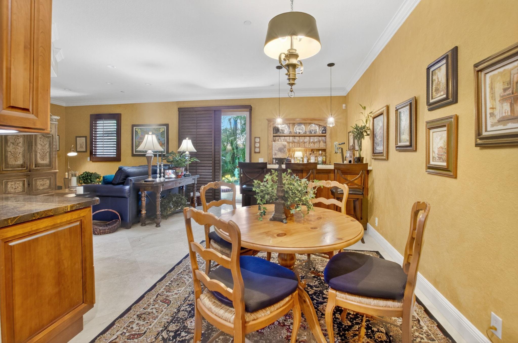 1754 Bay Dr 1754
