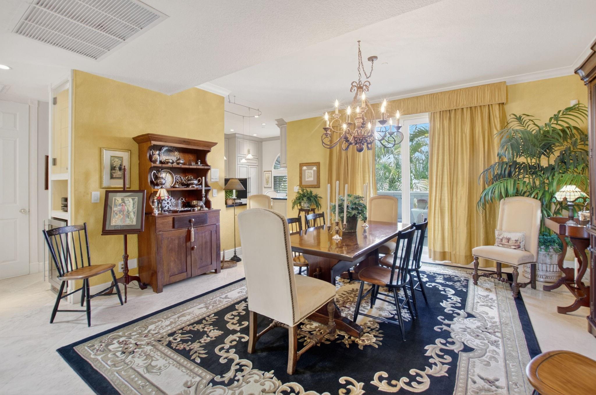 1754 Bay Dr 1754