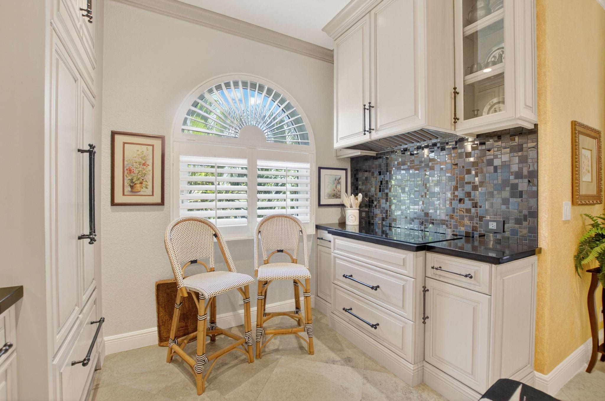 1754 Bay Dr 1754