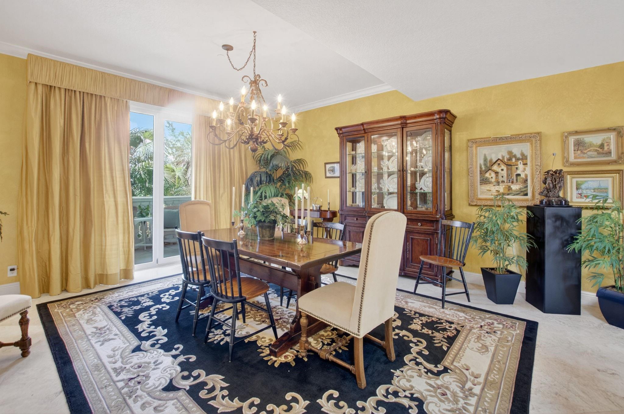 1754 Bay Dr 1754