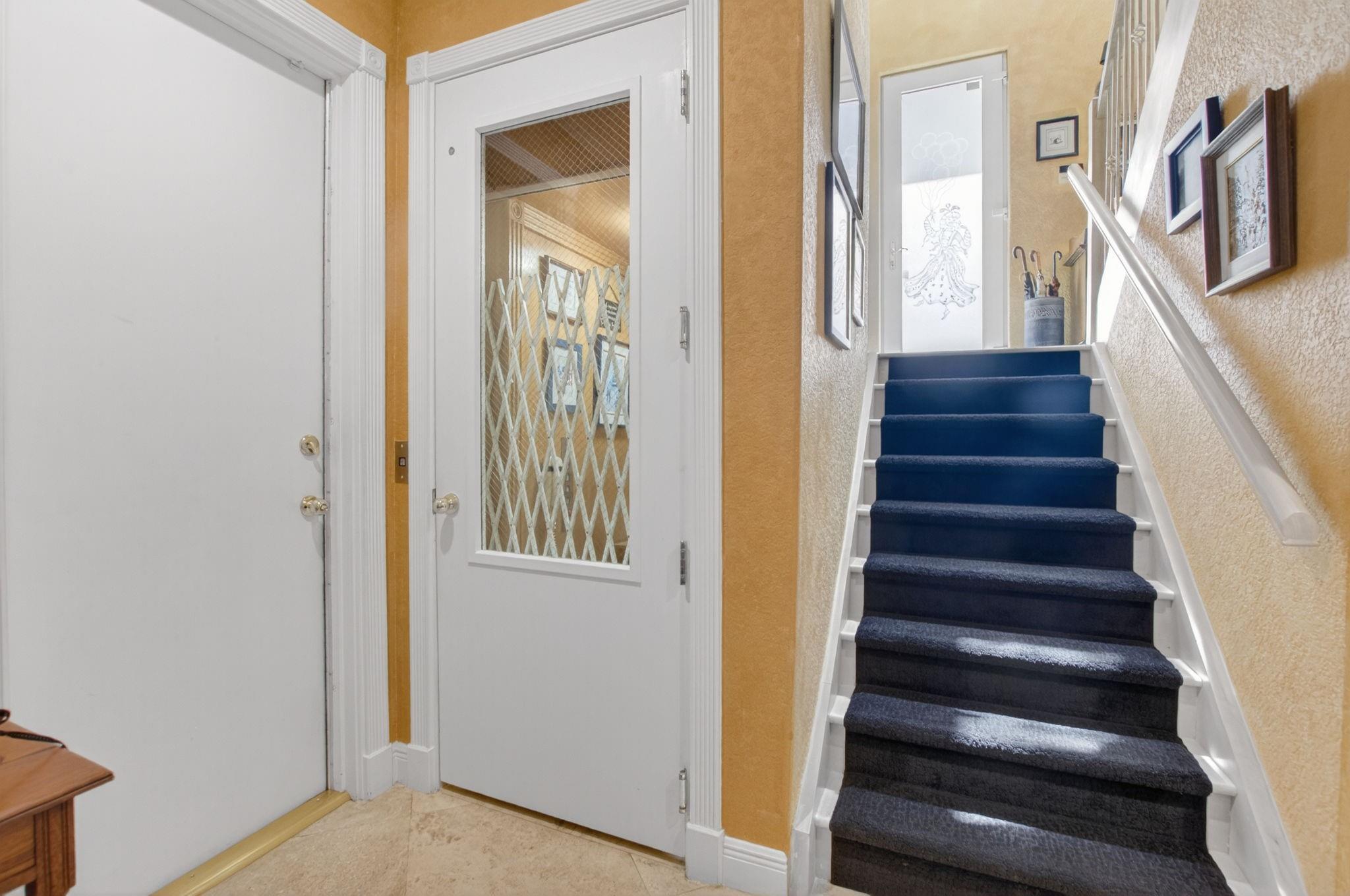 1754 Bay Dr 1754