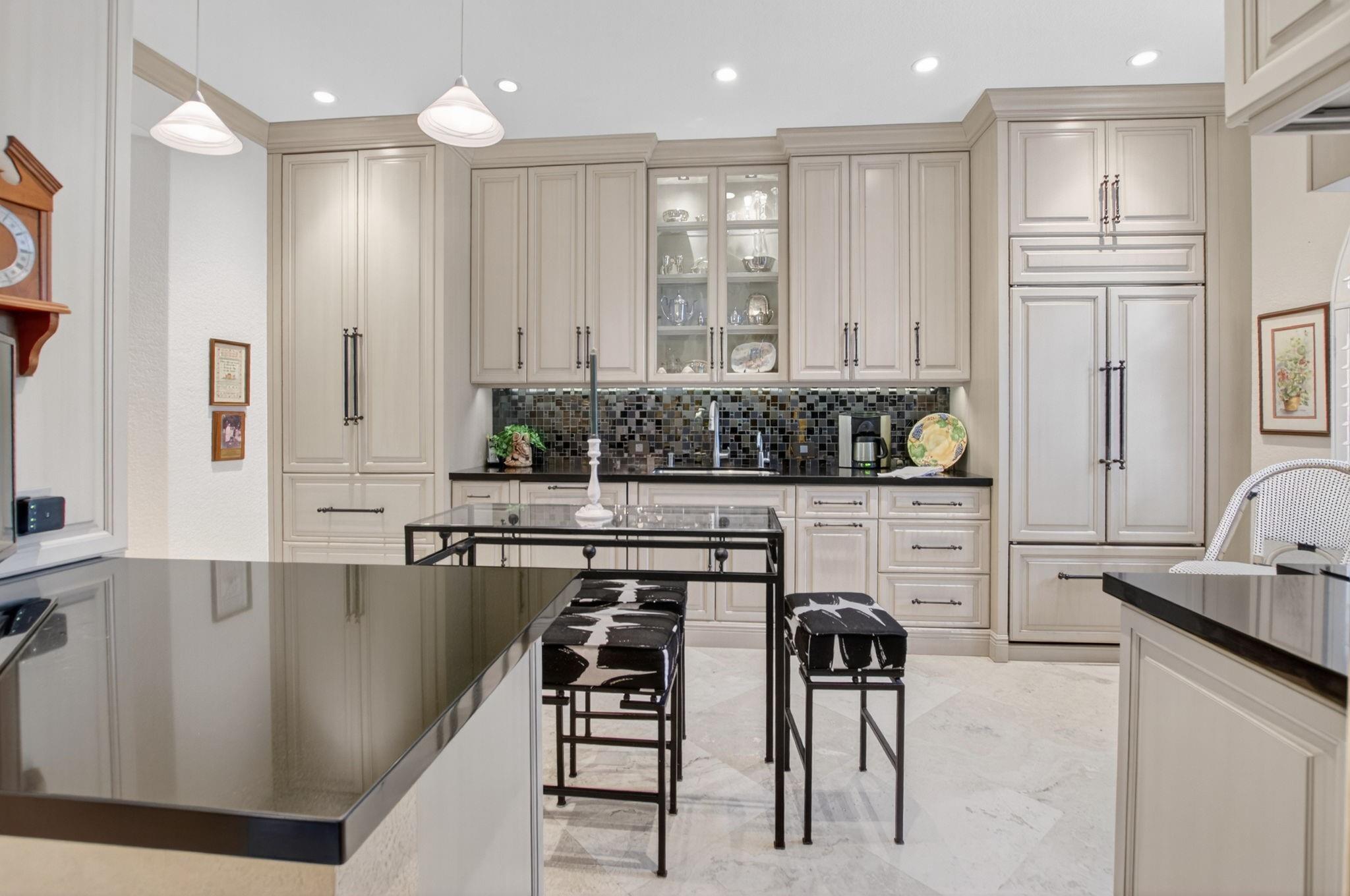 1754 Bay Dr 1754