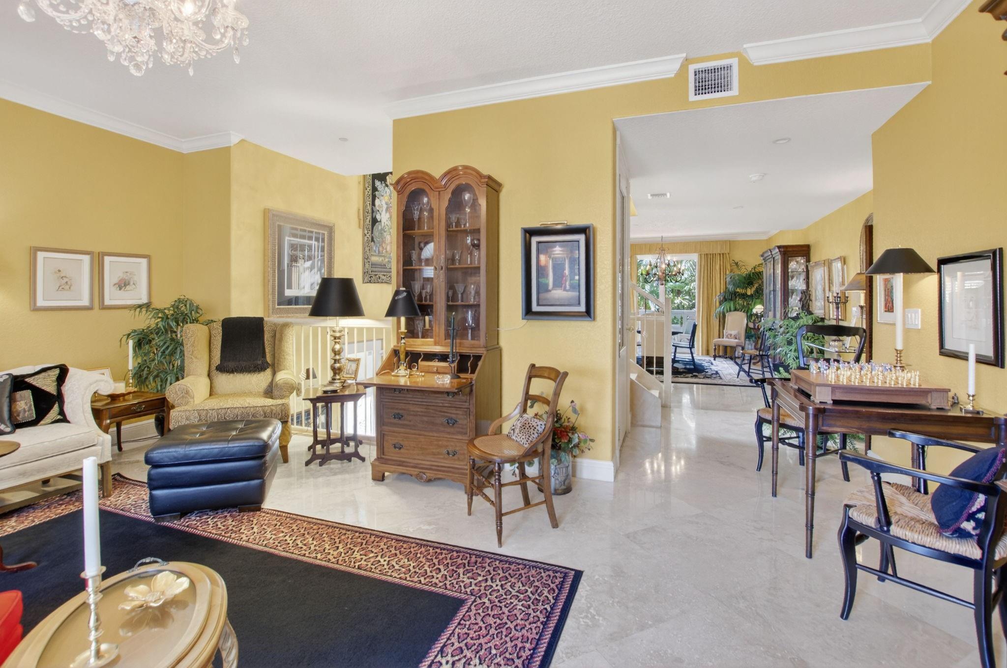 1754 Bay Dr 1754