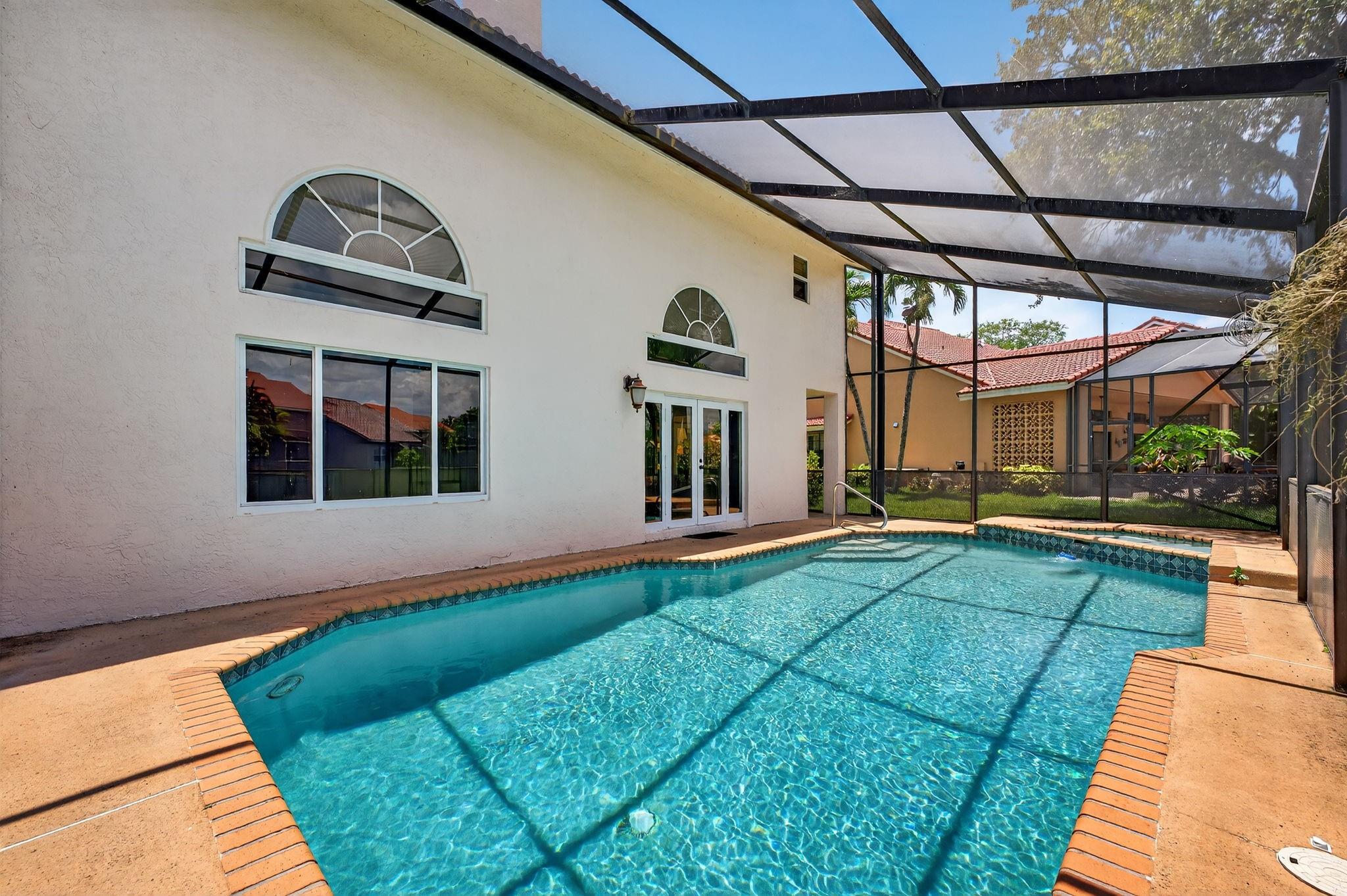6401 NW 58th Ter