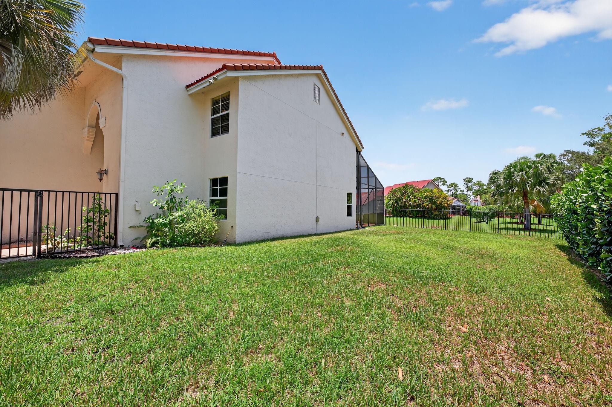 6401 NW 58th Ter