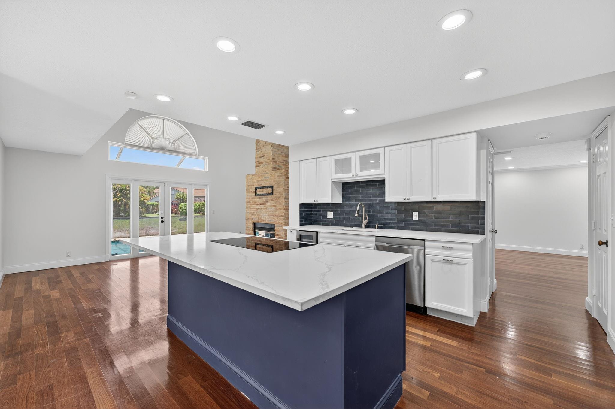 6401 NW 58th Ter