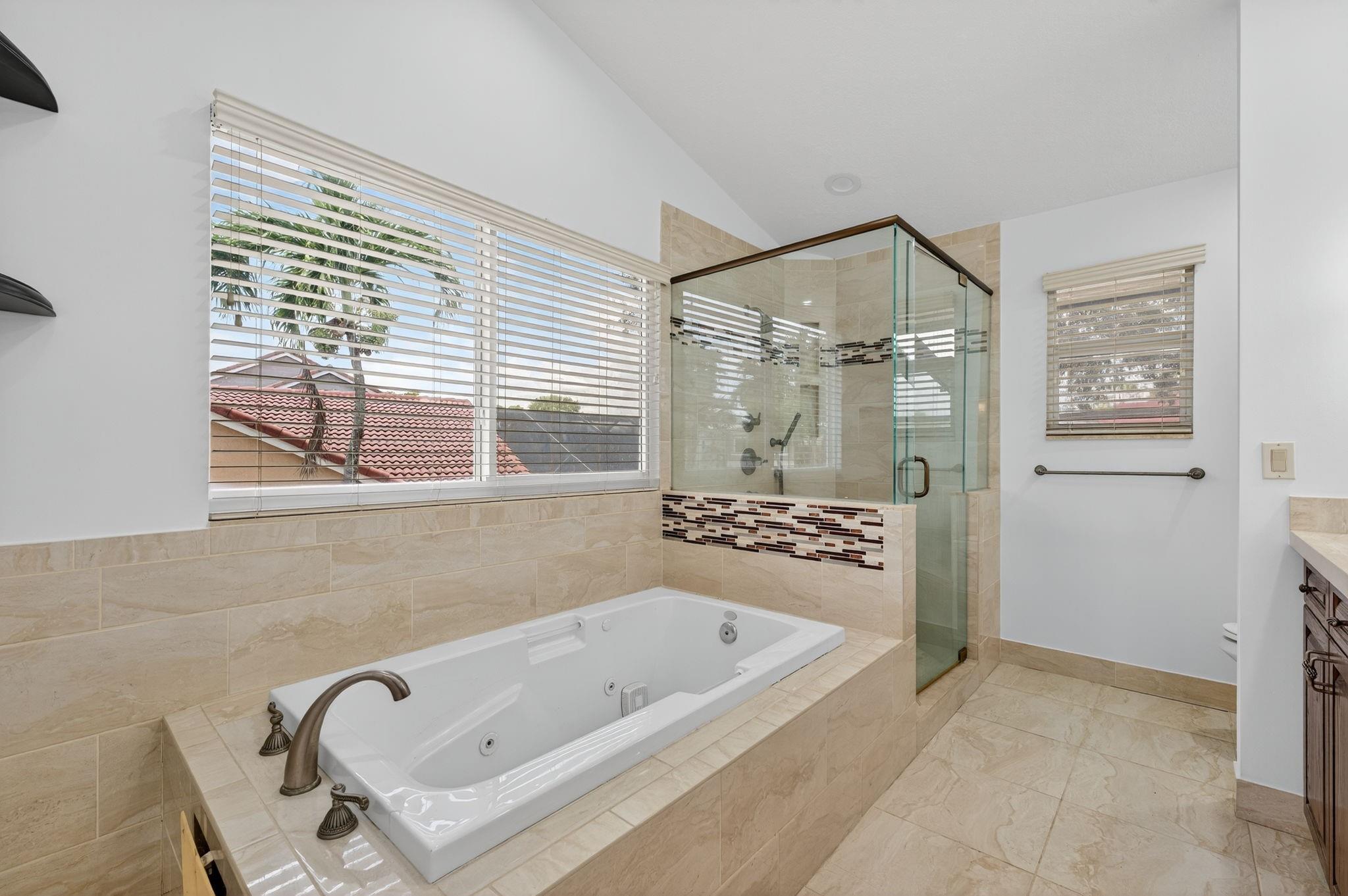 6401 NW 58th Ter
