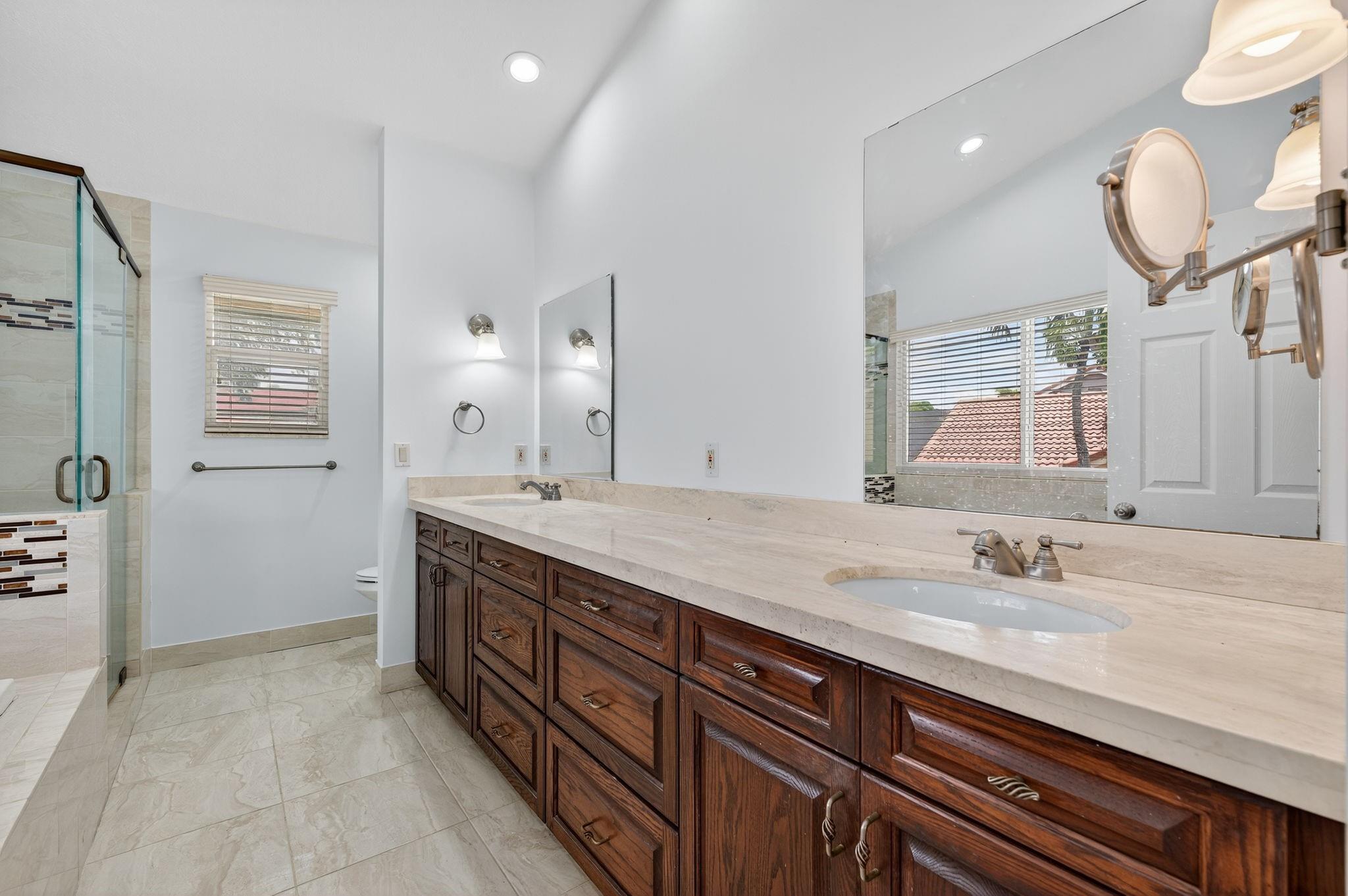 6401 NW 58th Ter