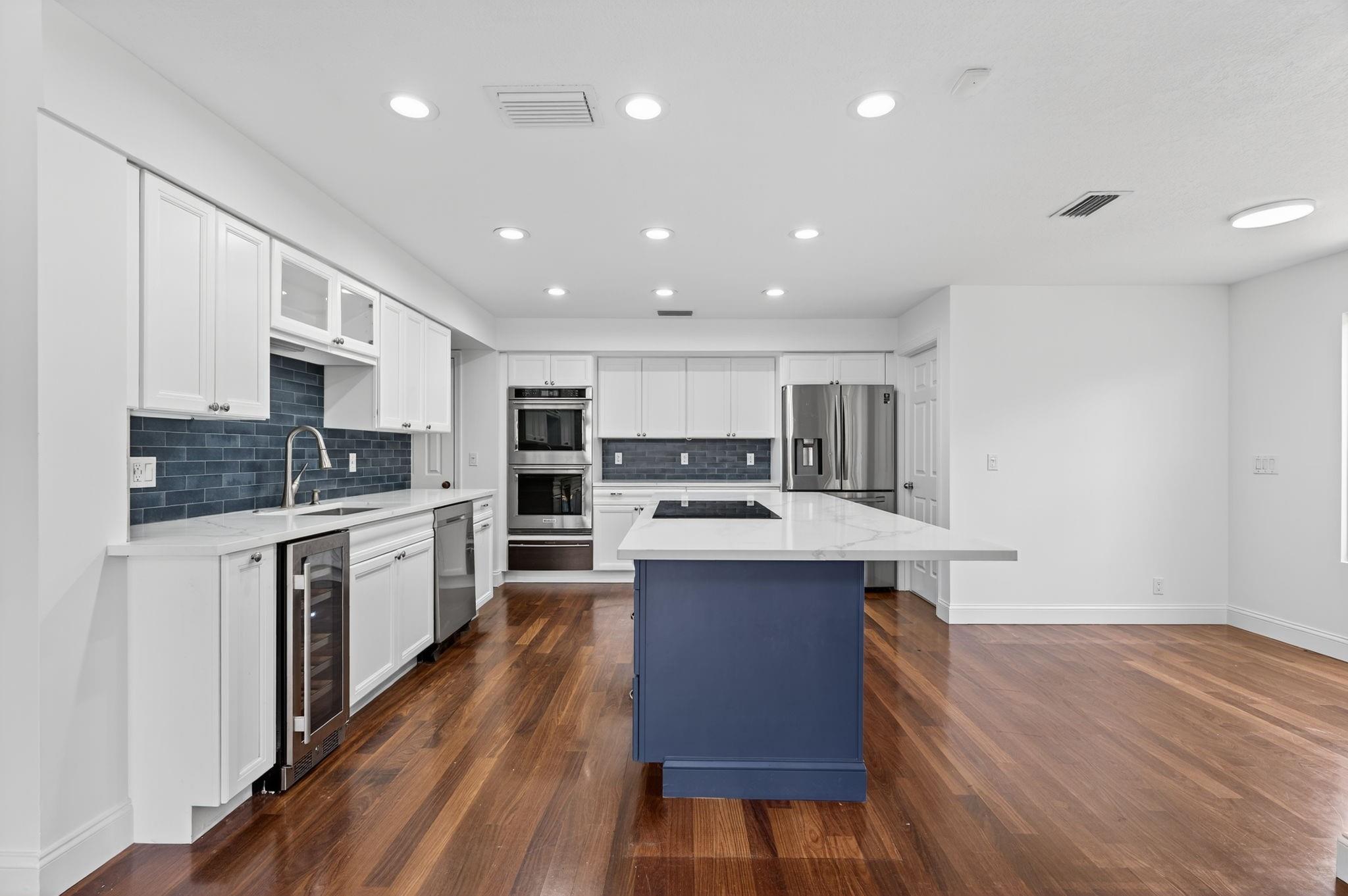 6401 NW 58th Ter
