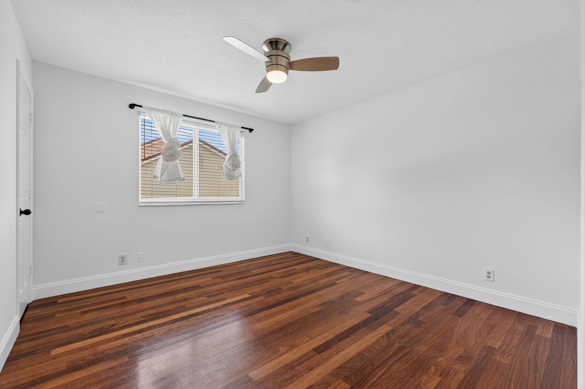 6401 NW 58th Ter