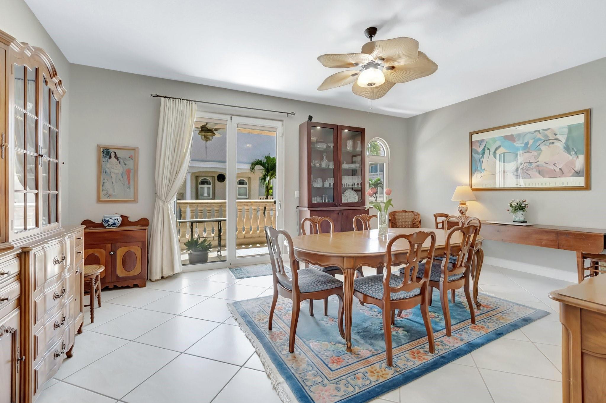 1776 Bay Dr
