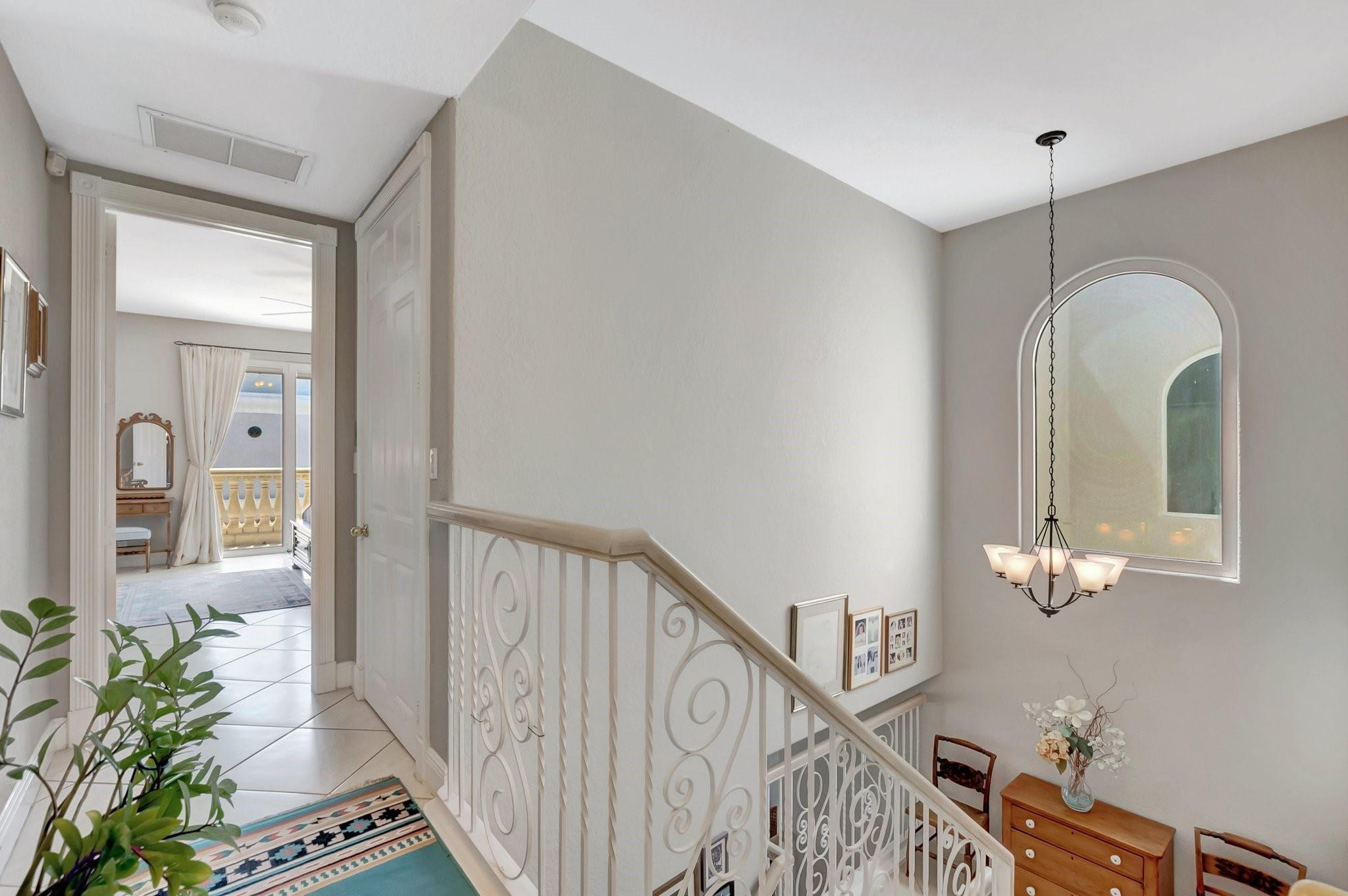 1776 Bay Dr