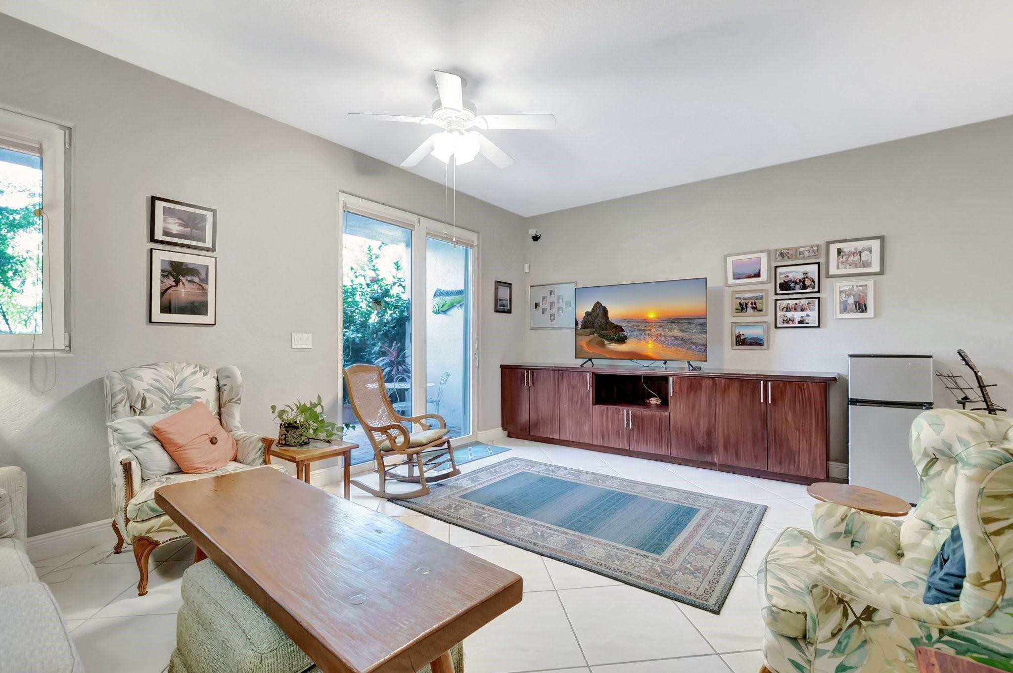 1776 Bay Dr
