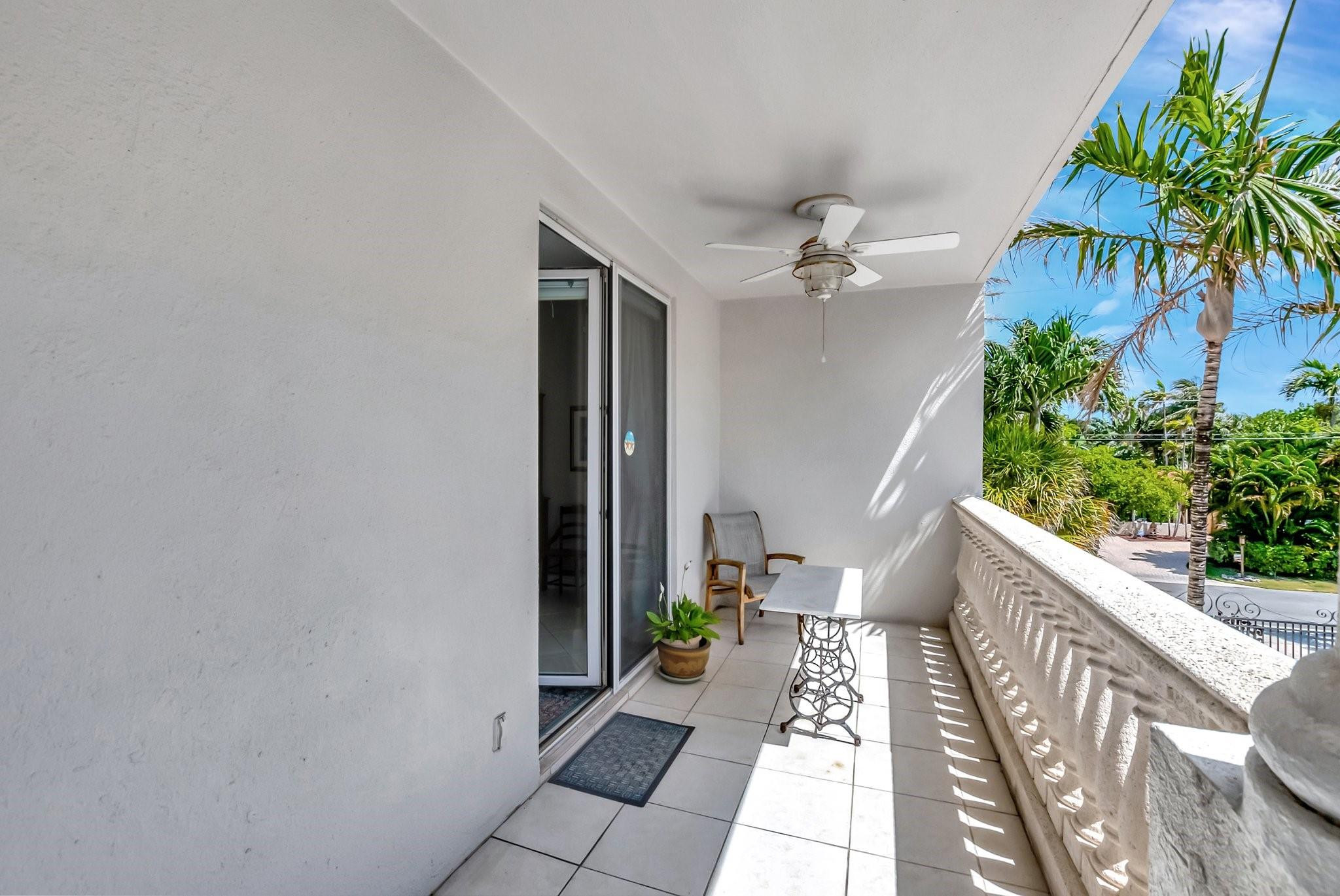 1776 Bay Dr