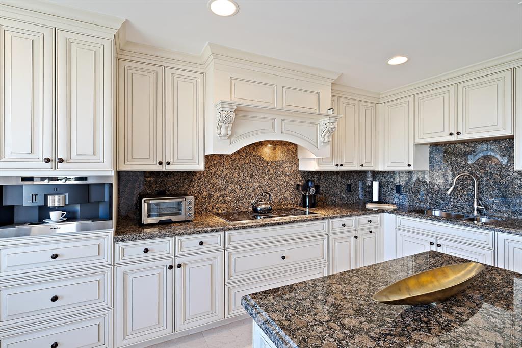 200 E Palmetto Park Road 802