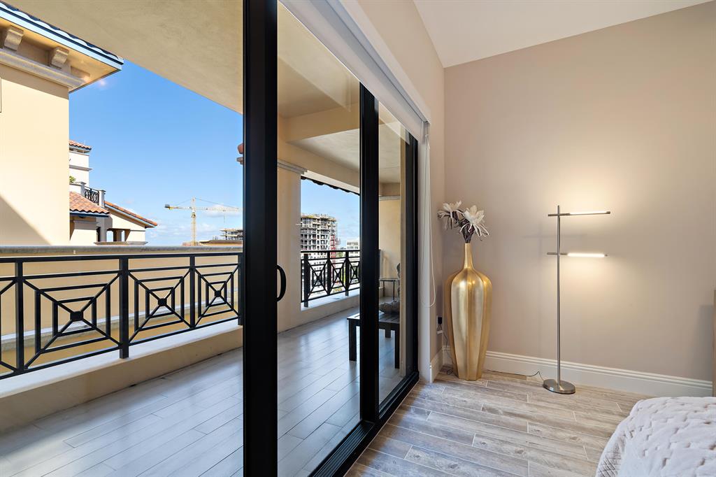 200 E Palmetto Park Road 802