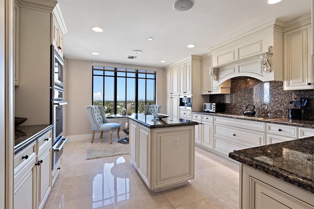 200 E Palmetto Park Road 802