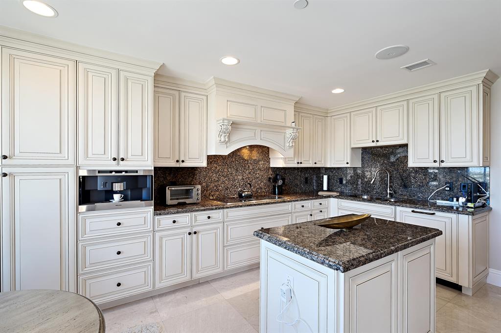 200 E Palmetto Park Road 802