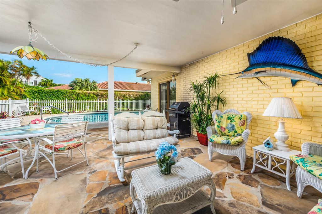 790 Coquina Way