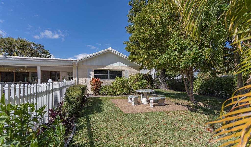 790 Coquina Way