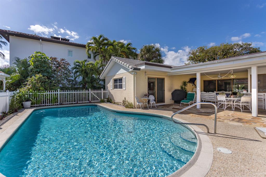 790 Coquina Way