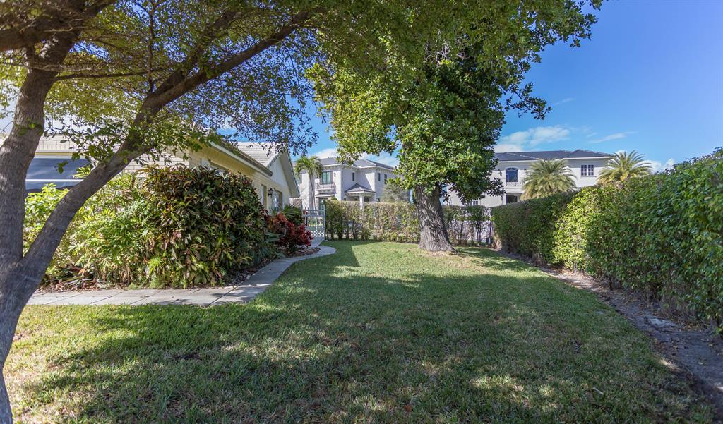 790 Coquina Way