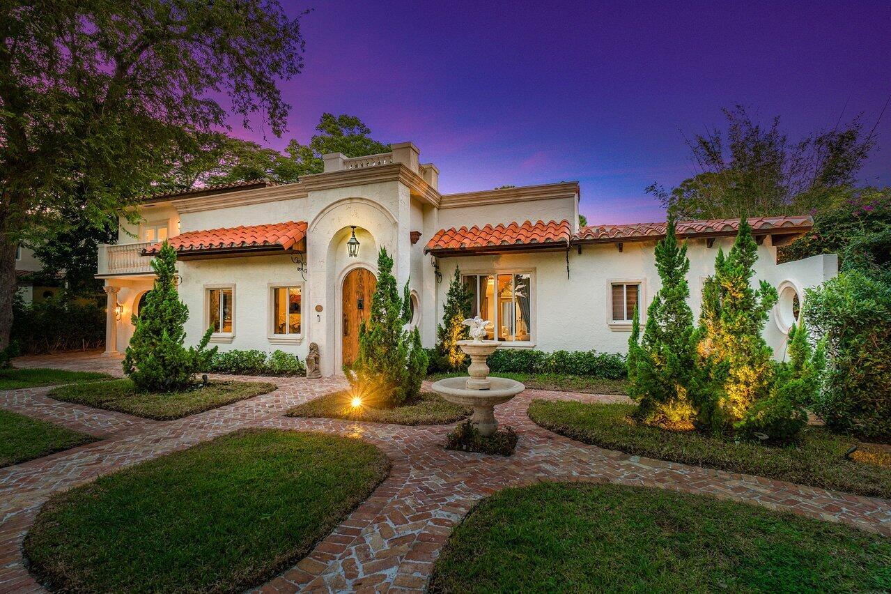 855 Azalea Street