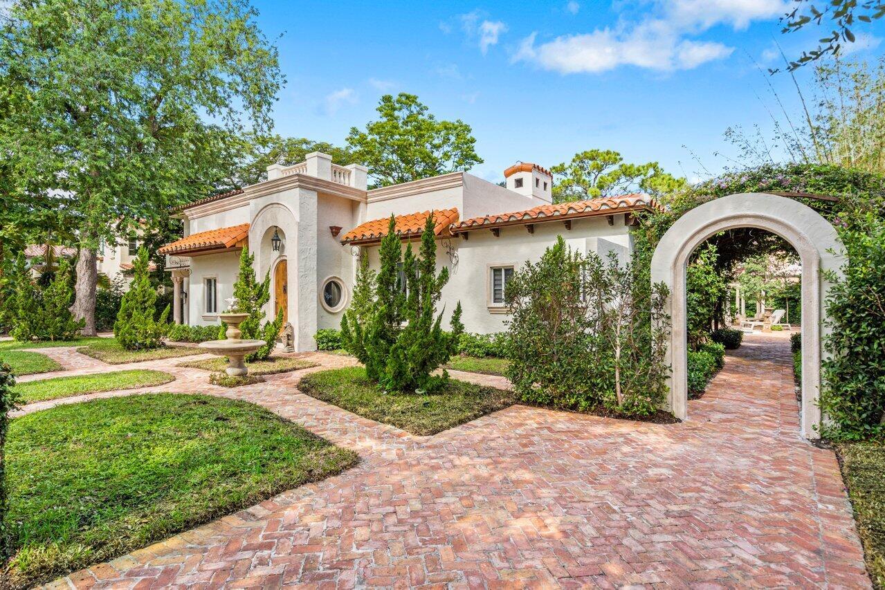 855 Azalea Street