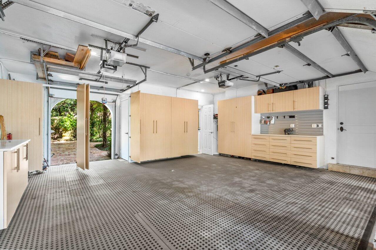 855 Azalea Street