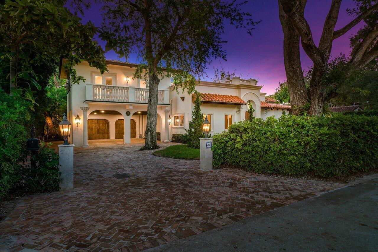 855 Azalea Street