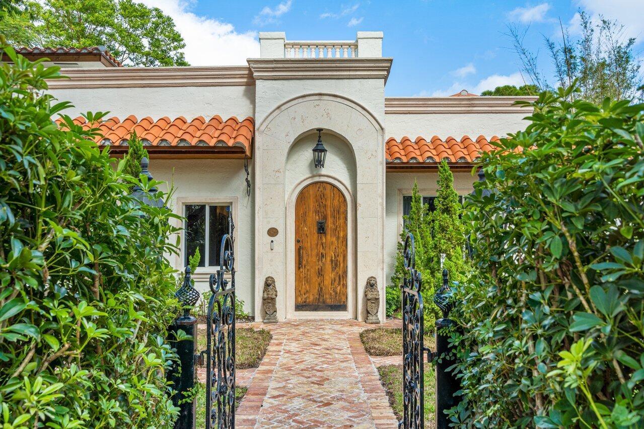 855 Azalea Street