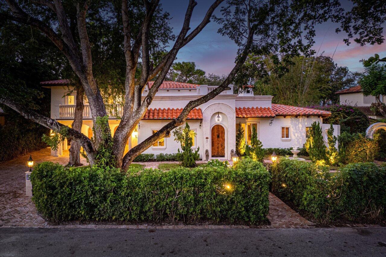 855 Azalea Street