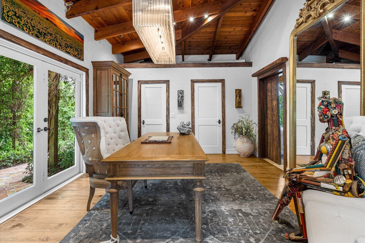 855 Azalea Street