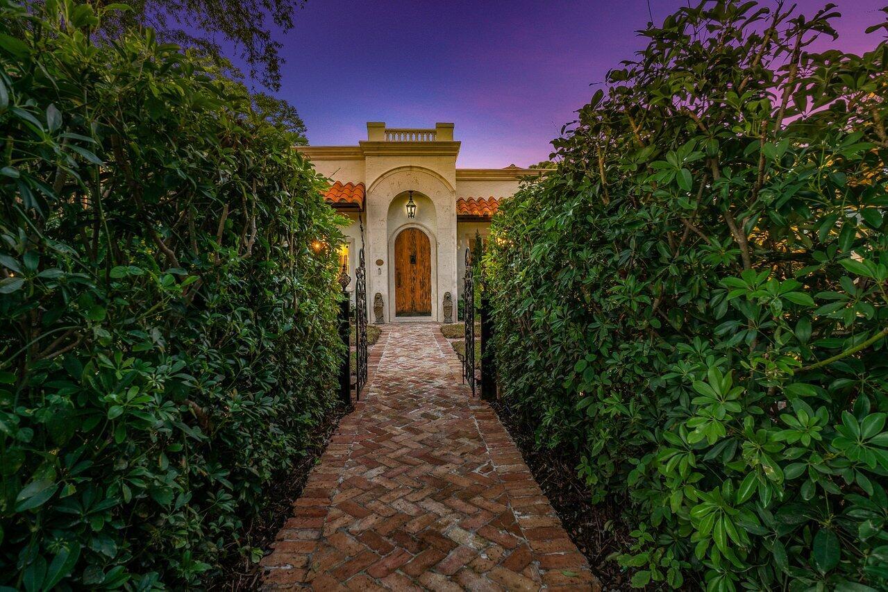 855 Azalea Street