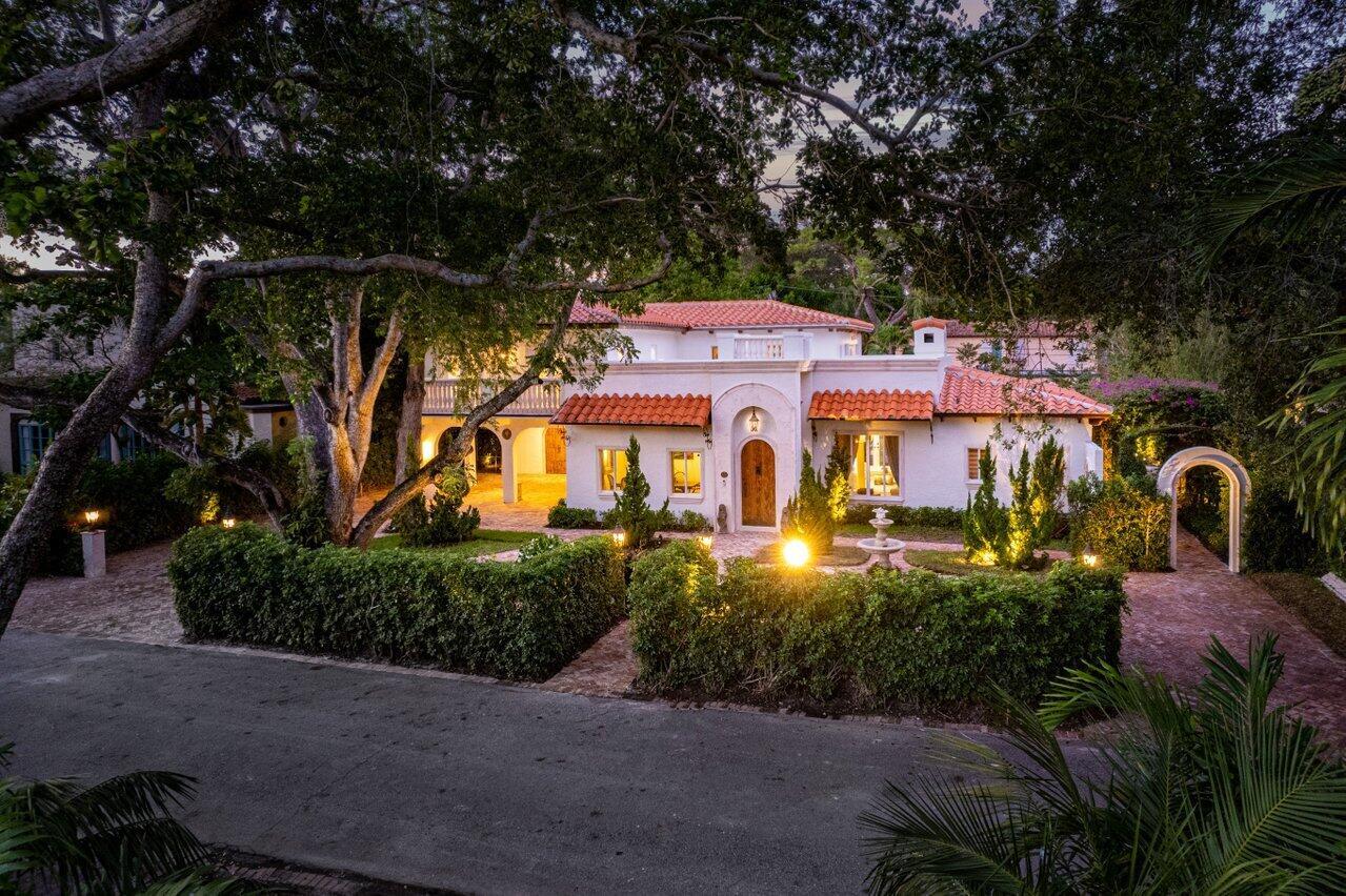 855 Azalea Street
