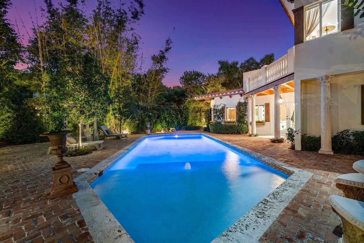 855 Azalea Street