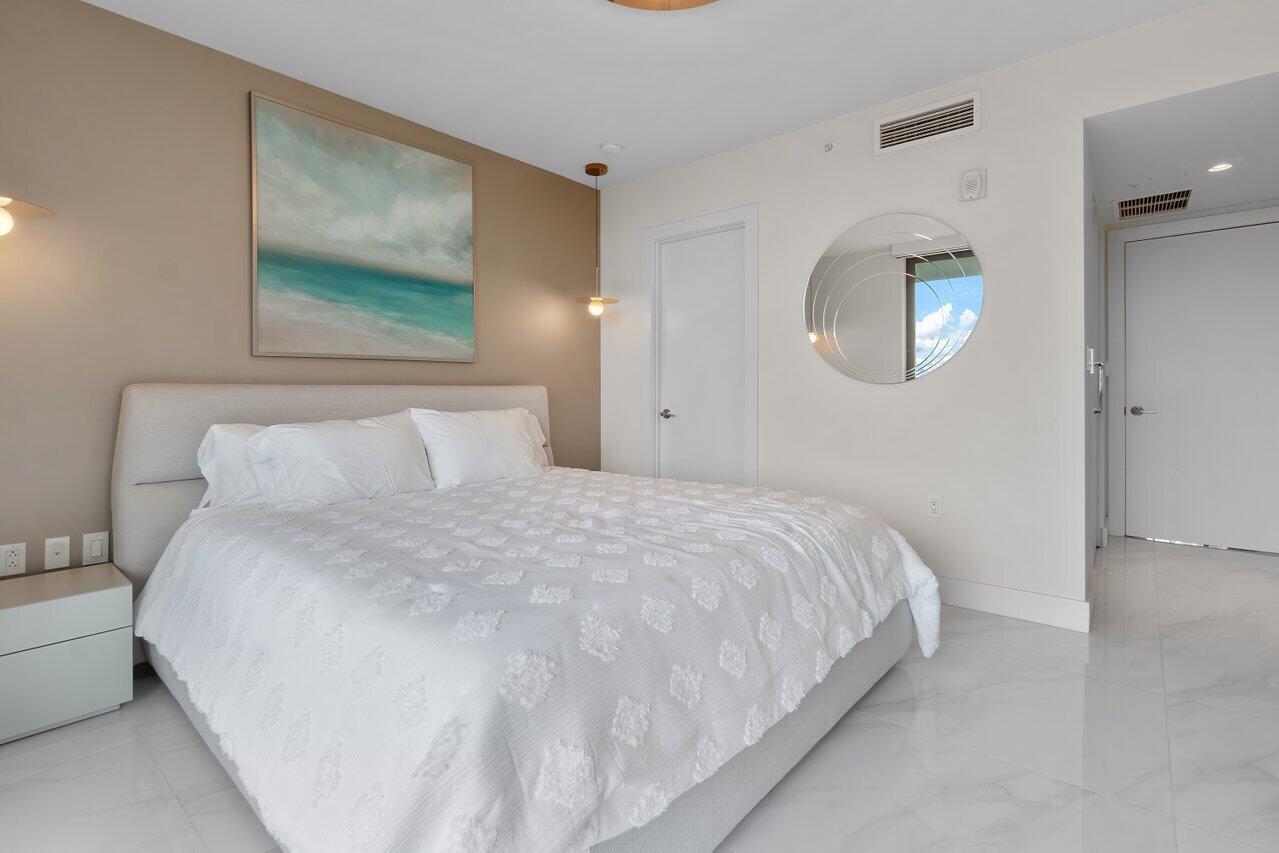 3030 N Ocean Boulevard Unit: S204