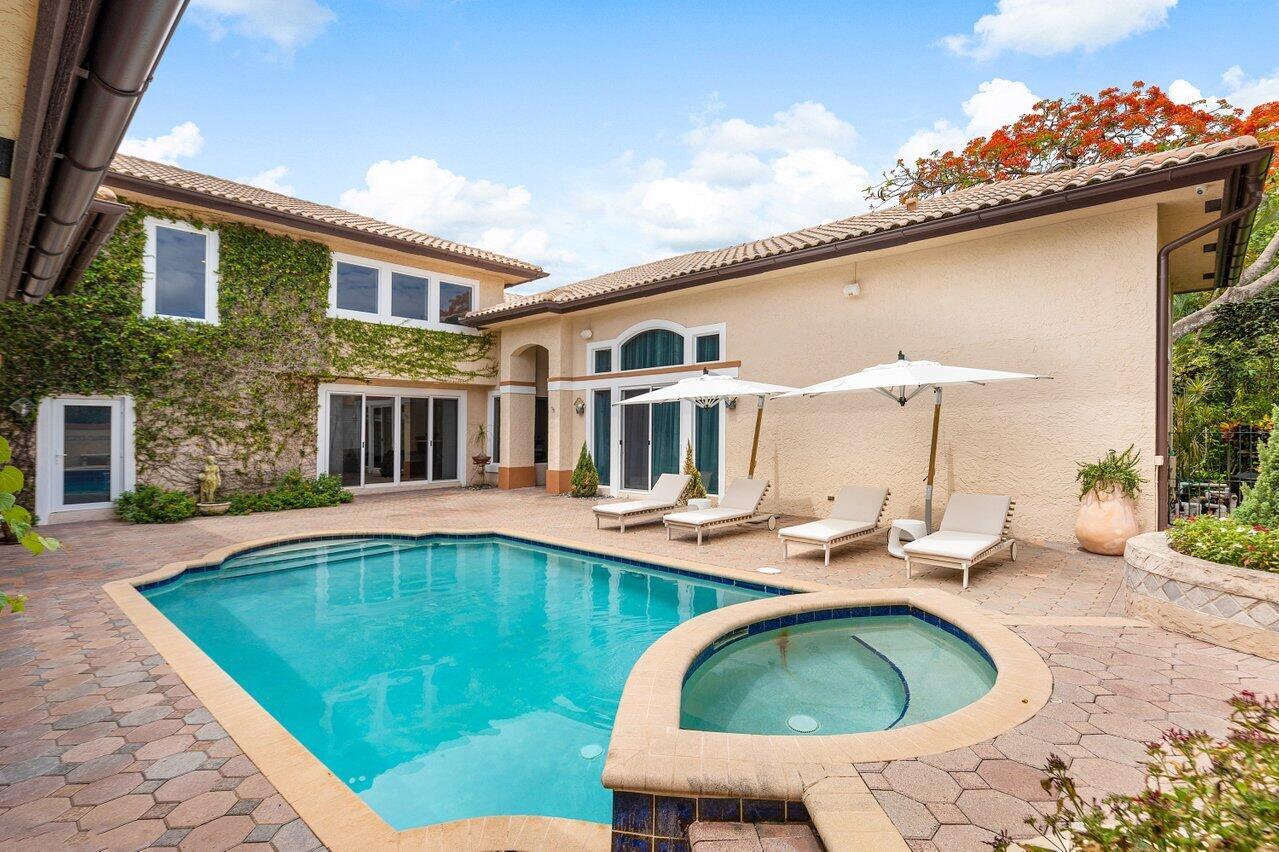 715 NW 101st Terrace
