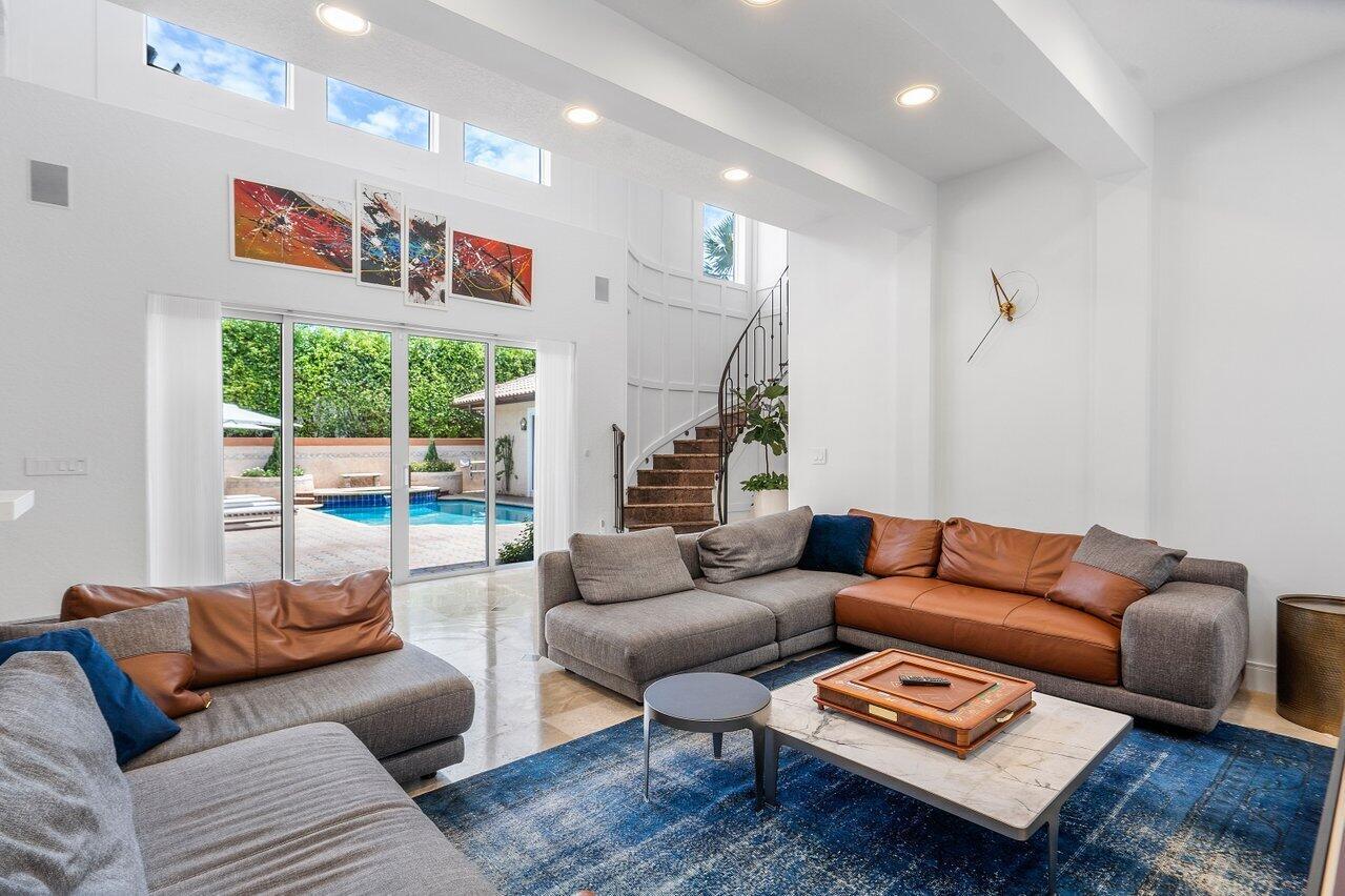 715 NW 101st Terrace
