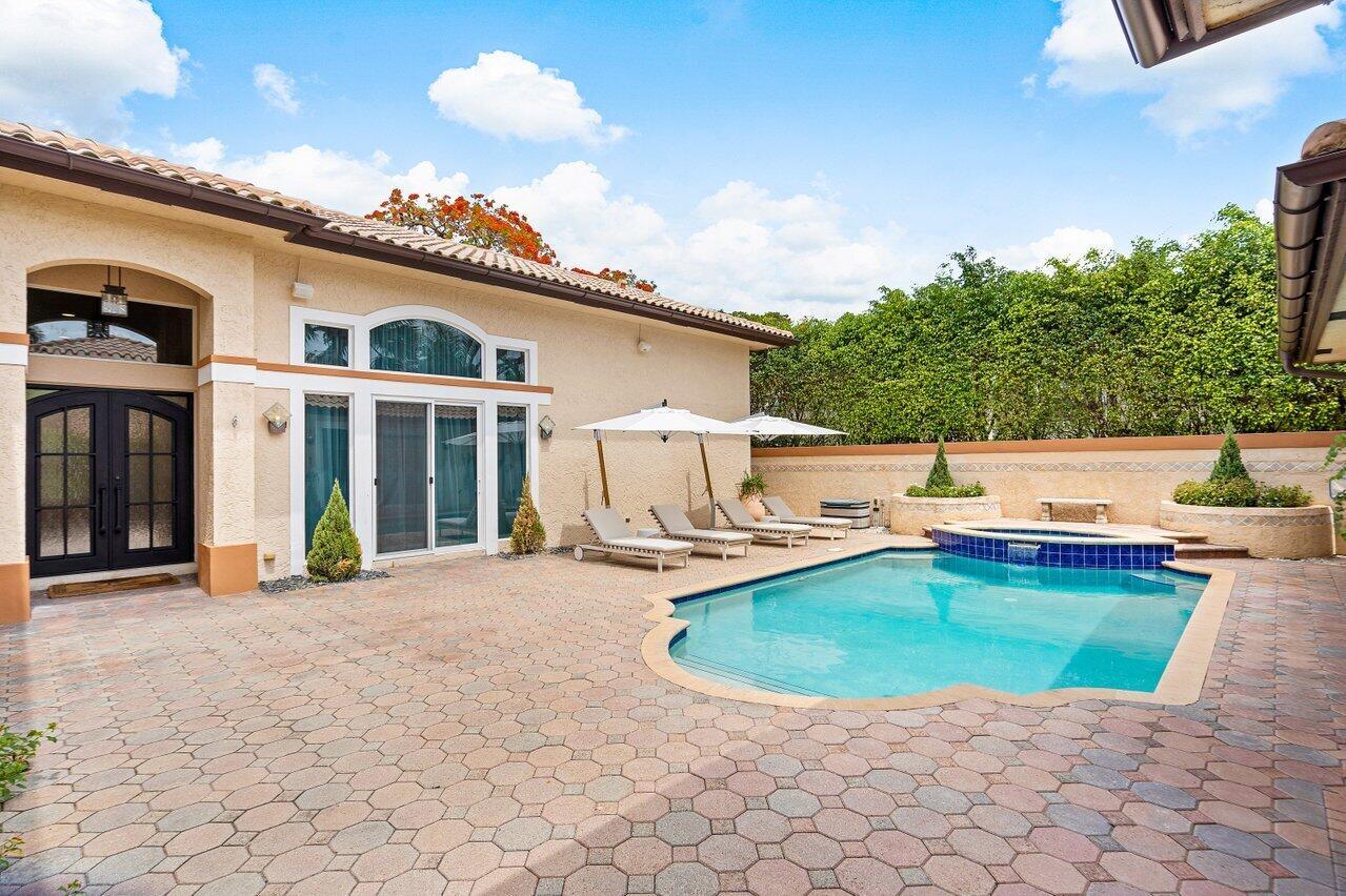 715 NW 101st Terrace