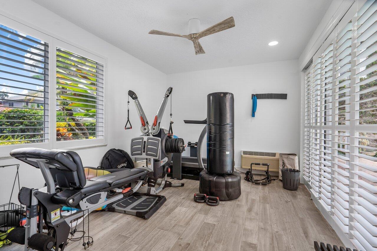 715 NW 101st Terrace