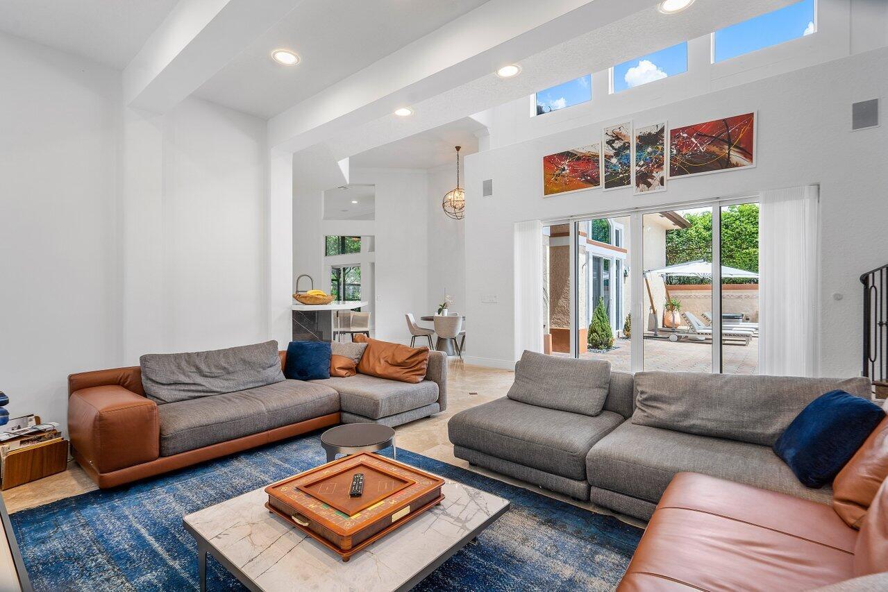 715 NW 101st Terrace